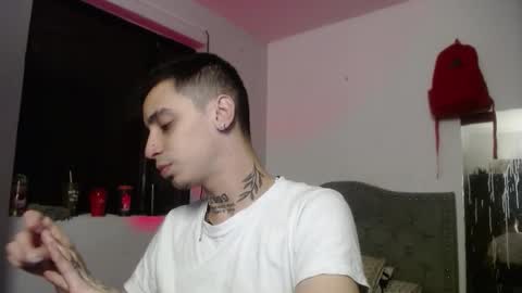 xalejo_max online show from 10/22/25, 11:48