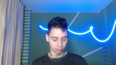 xalejo_max online show from 12/16/25, 07:35