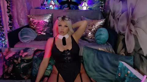 sooo hey im Sperm Mystik from Fuckistan i want you full my all holes bcs i have penis fever online show from 02/13/25, 08:45