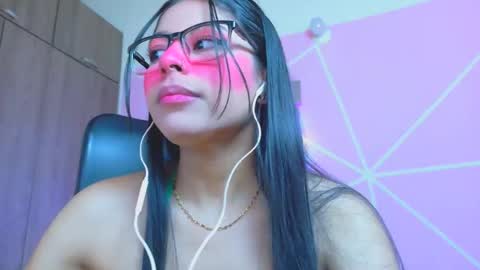 Snapshot of xallysonx_ chatting on 04/23/26, 12:29 XALLYSONX online show from 04/23/26, 12:29