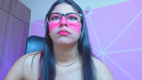 Snapshot of xallysonx_ chatting on 04/26/26, 11:52 XALLYSONX online show from 04/26/26, 11:52