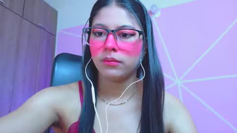 Snapshot of xallysonx_ chatting on 05/01/26, 12:10 XALLYSONX online show from 05/01/26, 12:10