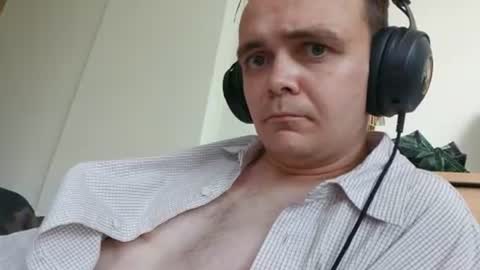 Snapshot of xalpine999 chatting on 07/01/26, 12:45 Hotguy199369 online show from 07/01/26, 12:45