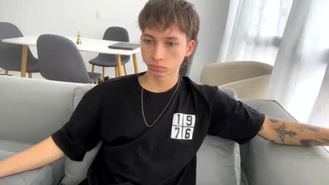 Snapshot of xamyu chatting on 02/11/25, 08:10 Xam online show from 02/11/25, 08:10