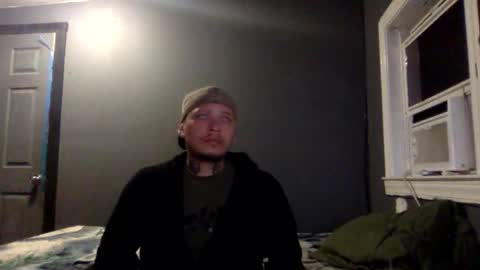 Snapshot of xander05_ chatting on 04/21/26, 02:15 Xan0.5 online show from 04/21/26, 02:15