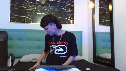 xandergrey8 online show from 01/16/26, 07:29