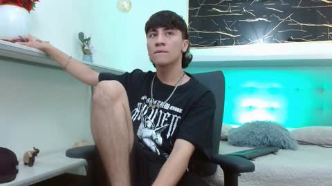 xandergrey8 online show from 02/04/26, 07:53