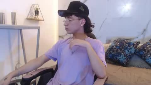 xandergrey8 online show from 04/12/26, 08:03