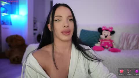Snapshot of xandrabae chatting on 05/18/26, 09:53 Alexandra online show from 05/18/26, 09:53