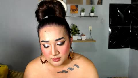 Snapshot of xasianempressx chatting on 07/19/26, 06:44 Nira NOT INTO CHEAP GUYS online show from 07/19/26, 06:44