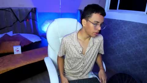 xavier fox   online show from 10/28/25, 05:11