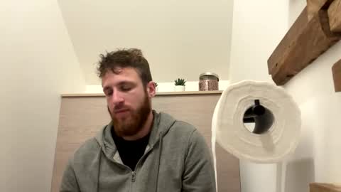 Snapshot of xavou779 chatting on 12/30/24, 06:20 xavou779 online show from 12/30/24, 06:20