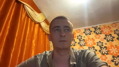 Snapshot of xayden_ chatting on 07/10/26, 06:10 Vlad online show from 07/10/26, 06:10