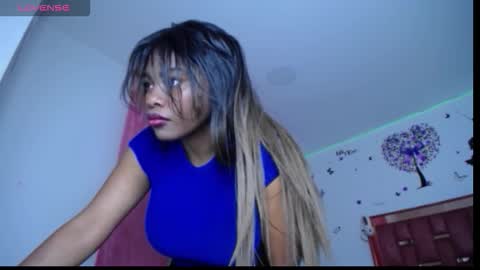 xayu online show from 10/06/25, 09:51