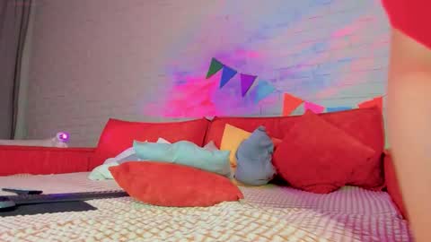 Snapshot of xbetty_coyx chatting on 10/15/25, 05:02 Betty online show from 10/15/25, 05:02