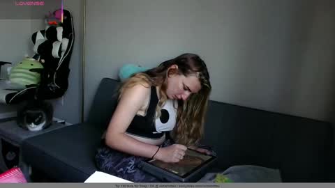  charlotte euphoria  online show from 10/08/25, 08:50