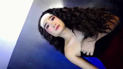 kianna online show from 12/22/24, 03:22