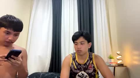 Snapshot of xcigbatecum chatting on 05/14/26, 04:47 Charlie online show from 05/14/26, 04:47