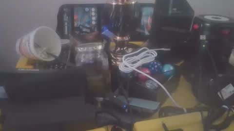 XC0mpDrgnX69 online show from 11/06/25, 02:18