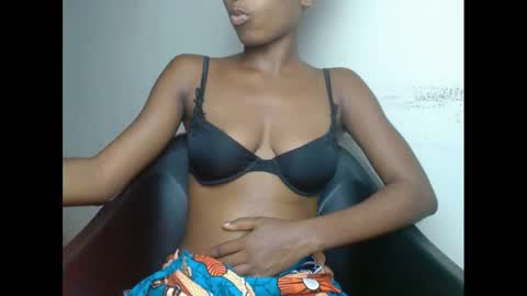 Snapshot of xcreamypussy chatting on 12/15/24, 07:53 xcreamypussy online show from 12/15/24, 07:53