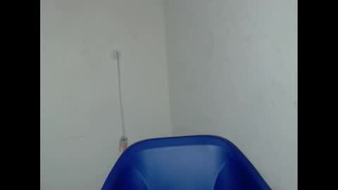 Snapshot of xcreamypussy chatting on 01/10/25, 02:35 xcreamypussy online show from 01/10/25, 02:35