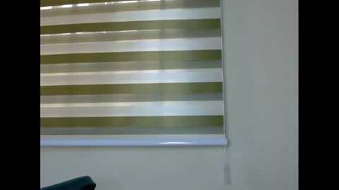 Snapshot of xcreamypussy chatting on 02/20/25, 04:03 xcreamypussy online show from 02/20/25, 04:03