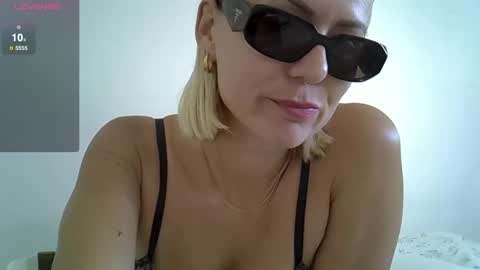 Daisy Hansen online show from 02/08/25, 11:33