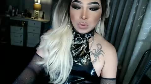 Zhavia online show from 09/08/25, 05:01