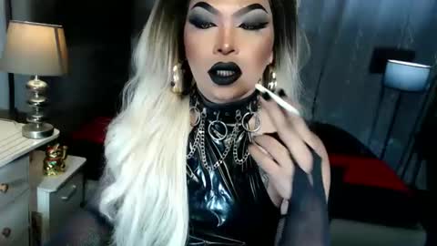 Zhavia online show from 12/02/25, 07:31