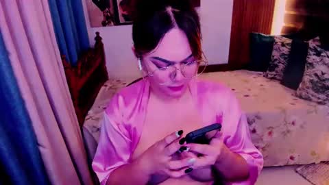 Snapshot of xdirtymistressx chatting on 02/25/25, 06:42 XDirtymistressX online show from 02/25/25, 06:42