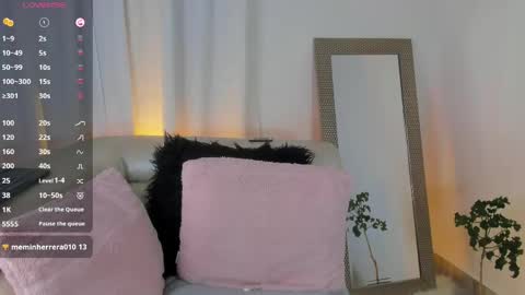 Snapshot of xena_bush chatting on 05/17/26, 09:28 xena_bush online show from 05/17/26, 09:28