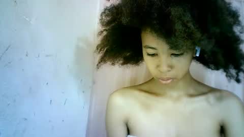 xenna610827 online show from 02/12/25, 05:26