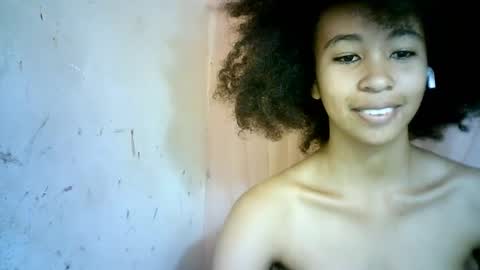 xenna610827 online show from 02/17/25, 11:23