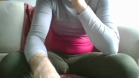 Snapshot of xeson47 chatting on 02/24/25, 08:27 xeson47 online show from 02/24/25, 08:27