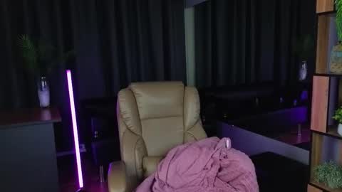 Ann online show from 11/11/25, 08:31