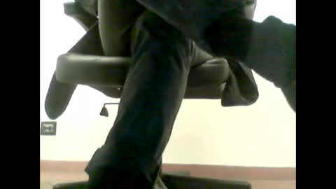 Snapshot of xfeetsl chatting on 02/18/26, 07:04 Mr. Smith online show from 02/18/26, 07:04