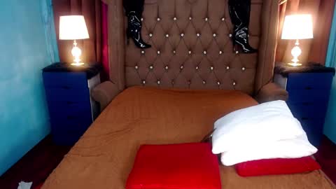 xhugesignificant69x online show from 02/08/25, 07:05