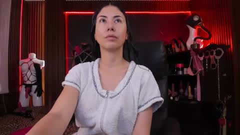 XiaQueen   I M online show from 10/11/25, 12:04