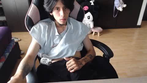 xIce Boy online show from 12/18/25, 02:23