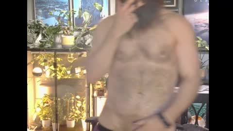 xiisil online show from 11/12/25, 06:19