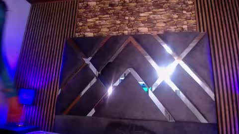 Snapshot of ximenaa_diaz chatting on 03/01/25, 01:00 Mia Vega online show from 03/01/25, 01:00