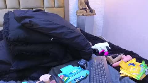 ximena online show from 02/26/25, 07:42