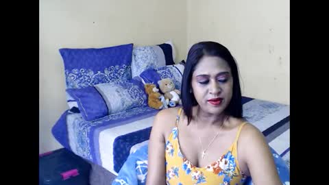 Miss Ria online show from 11/11/25, 10:48