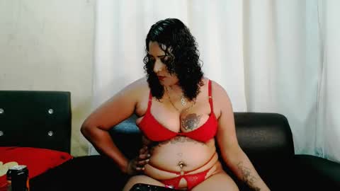 XIndianXFireBallx online show from 10/28/25, 09:57