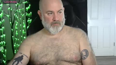 Snapshot of xjohnniex77 chatting on 02/05/26, 11:53 MrSlowBurn77 online show from 02/05/26, 11:53