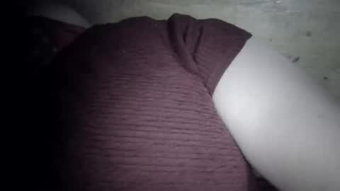Snapshot of xjuicytits chatting on 04/27/26, 02:04 xjuicytits online show from 04/27/26, 02:04