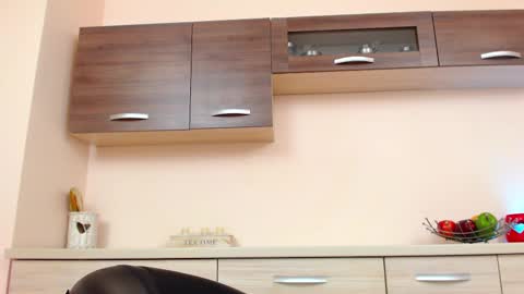 Kim online show from 02/22/25, 01:35