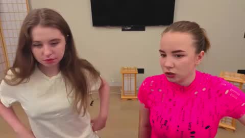 Snapshot of xlanabunny chatting on 10/06/25, 05:32 xlanabunny online show from 10/06/25, 05:32