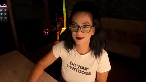 Lara online show from 11/06/25, 09:59