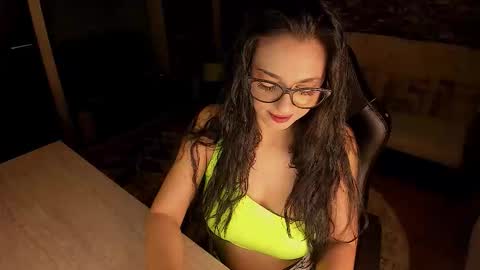 Lara online show from 02/19/26, 09:55